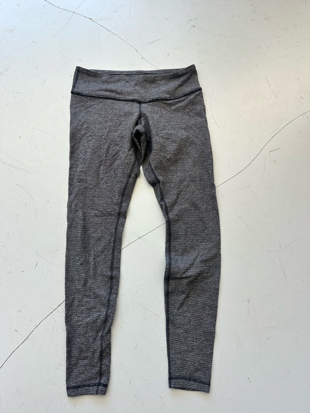 Grey low rise lululemon leggings
